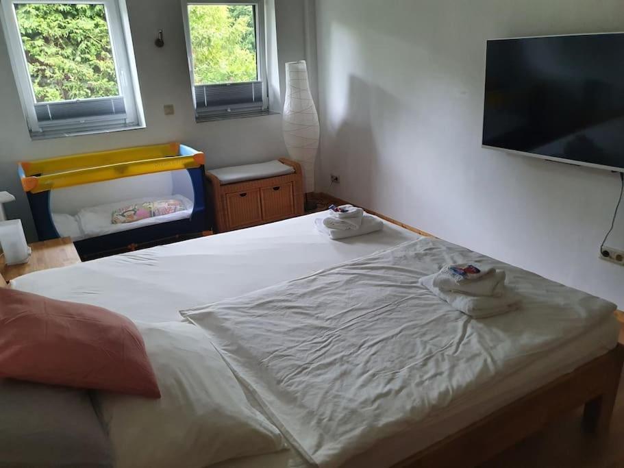Kornhaus - Schoene Ferienwohnung Mit Pool, Kamin Und Terrasse Göttingen Exterior foto